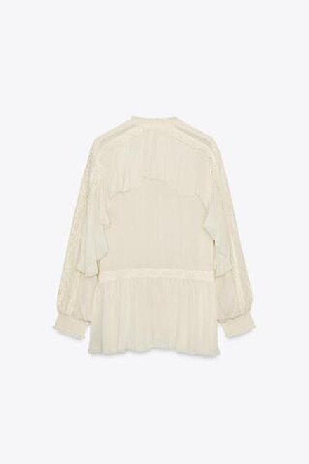 ZARA БЛУЗА С ВОЛАНАМИ И КРУЖЕВОМ ZW COLLECTION, ЭКРЮ