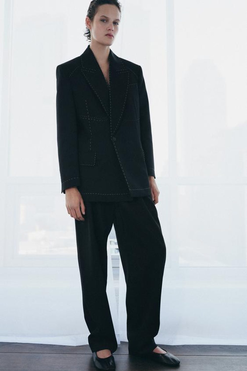 Блейзер с контрастной строчкой ZW COLLECTION LIMITED EDITION - ZARA