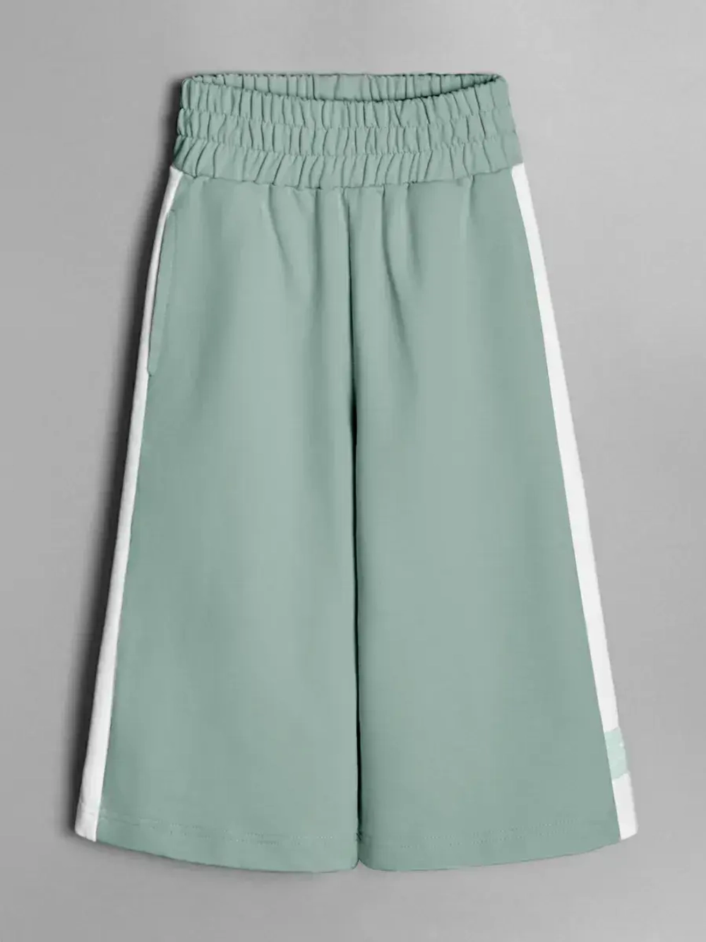 Детский костюм, футболка и кюлоты