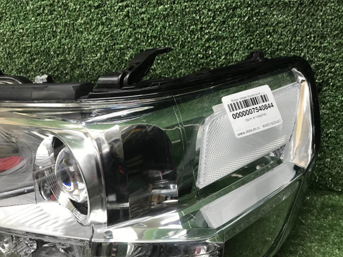 Фара левая Toyota Land Cruiser 200 (2015-2021) LED
