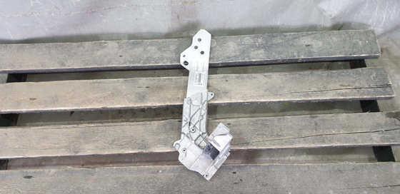 Кронштейн передней панели Mercedes GLC (X253) 15-21 Б/У Оригинал A2536210600