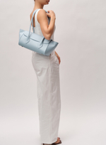 Кожаная сумка Viki DBR 31341 светло-голубой