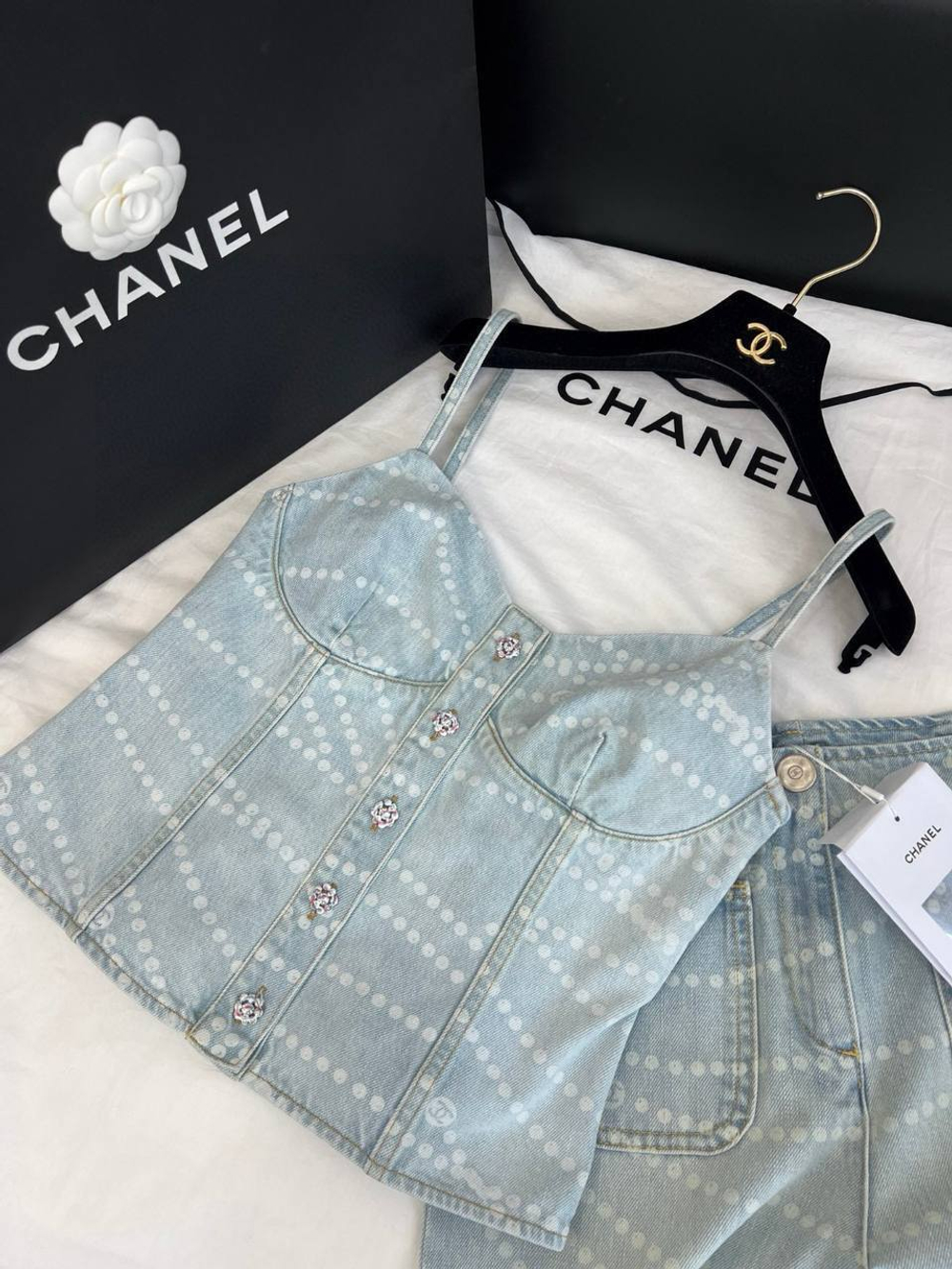 Топ CHANEL