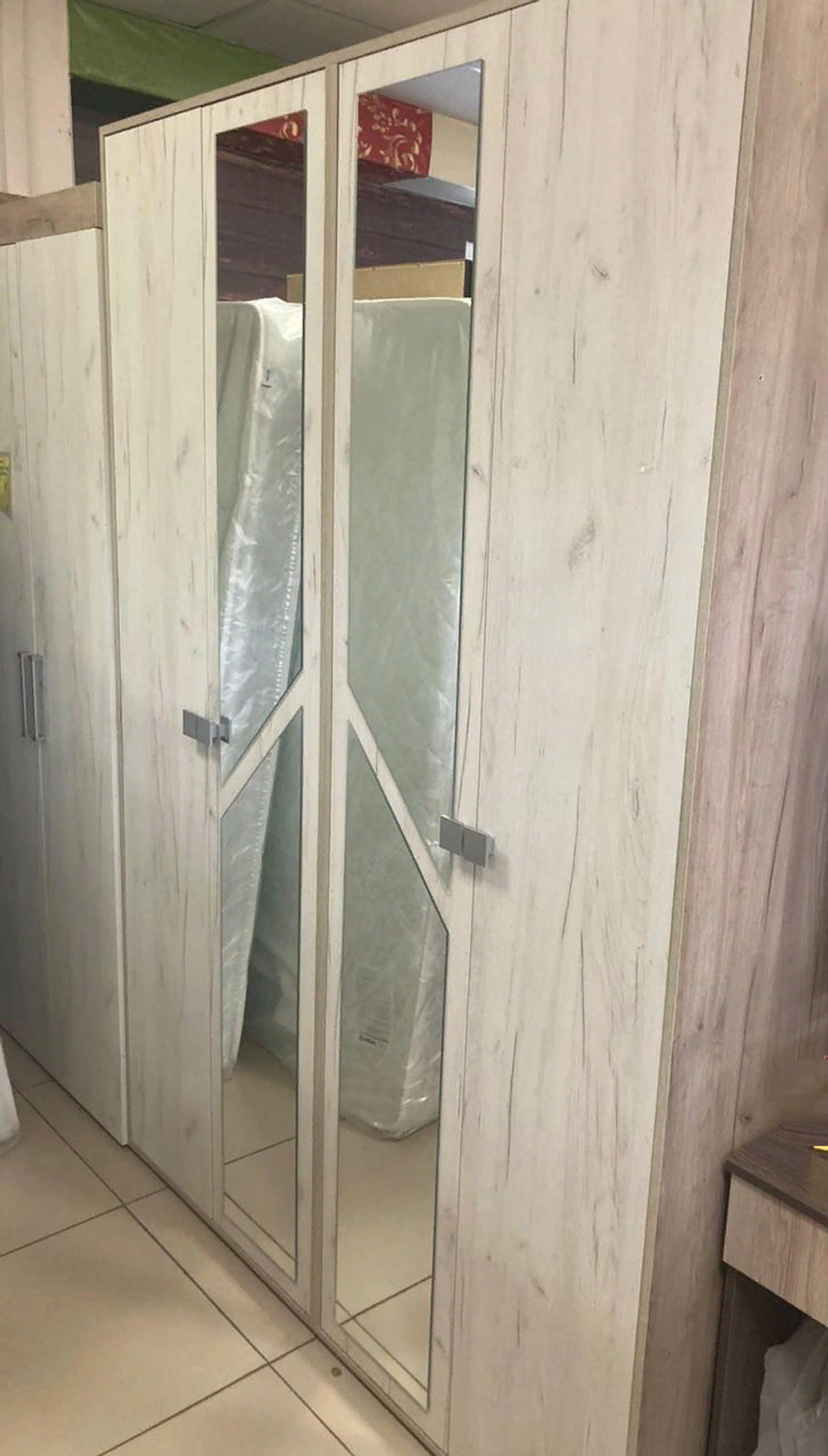 Шкаф 4-х створ. д/белья и одежды Ольга-17 дуб крафт серый/дуб крафт белый