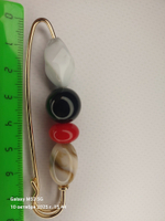 Булавка брошь "Цветные камешки" для кардигана, пальто, платков, костюмов, одежды. Цвет серый красный