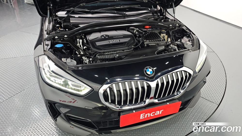 BMW 1 Series (F40) 120i M Sports (10.2021)