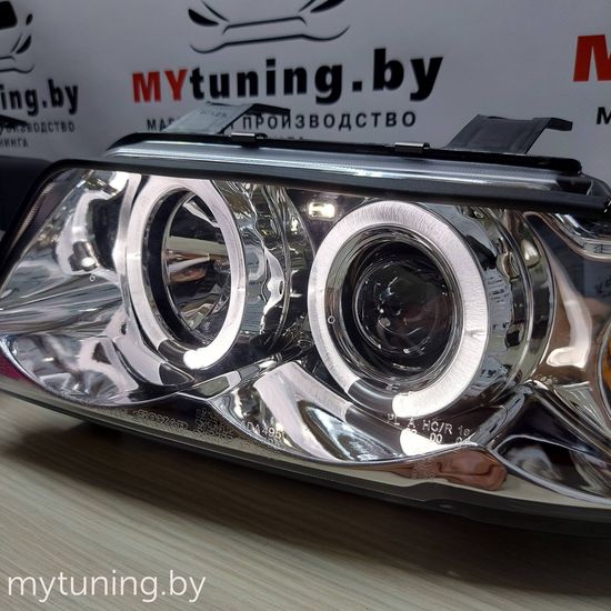 Передние фары Audi A4 B5 angel eyes chrome