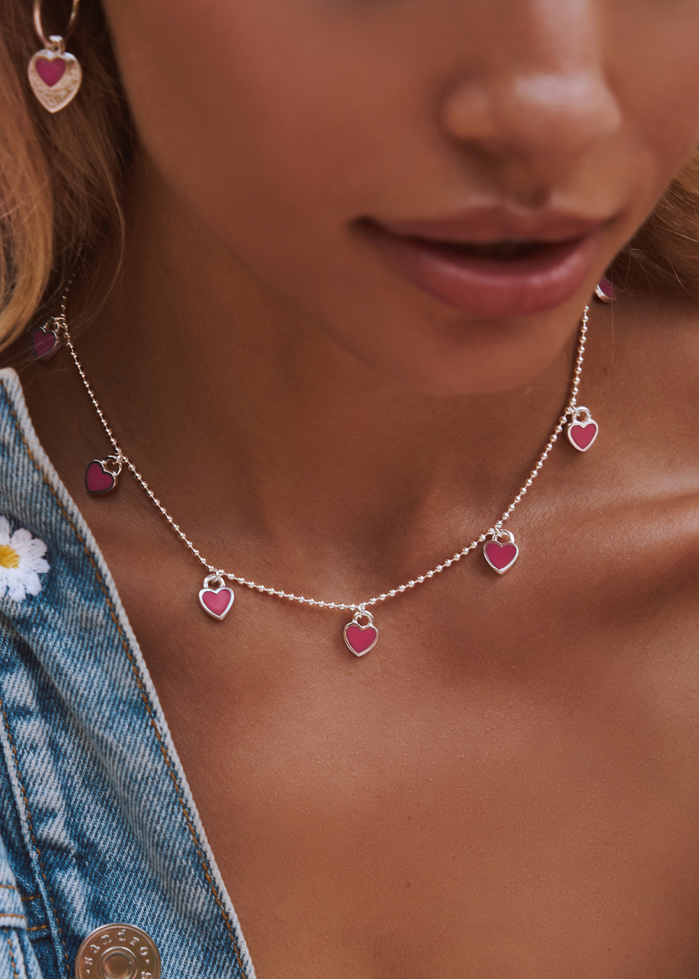 Колье "Хати" с ювелирной эмалью розового цвета