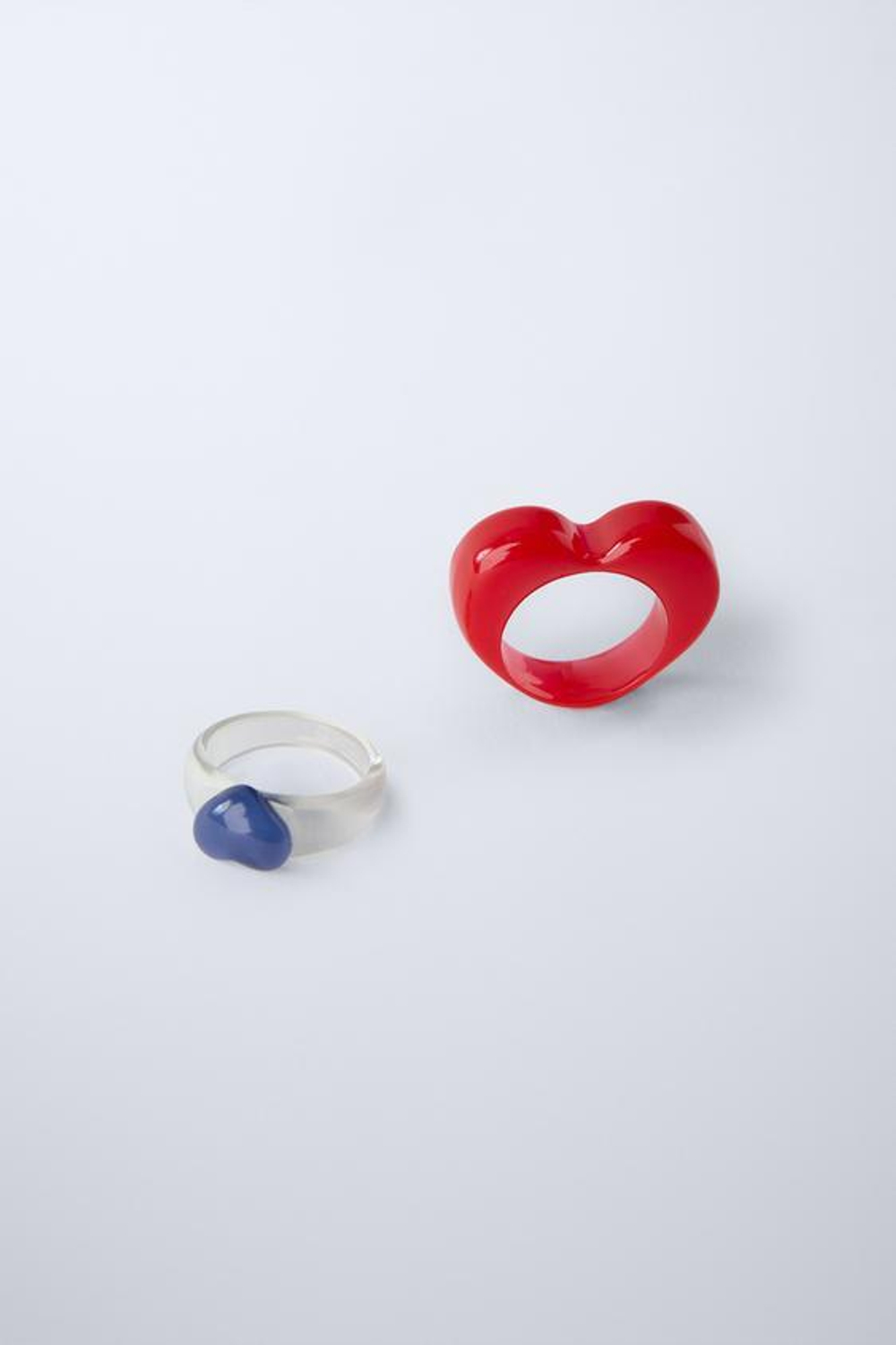 ZARA НАБОР ИЗ КОЛЬЕ И ДВУХ КОЛЕЦ С ДЕТАЛЯМИ «СЕРДЦЕ», КРАСНЫЙ