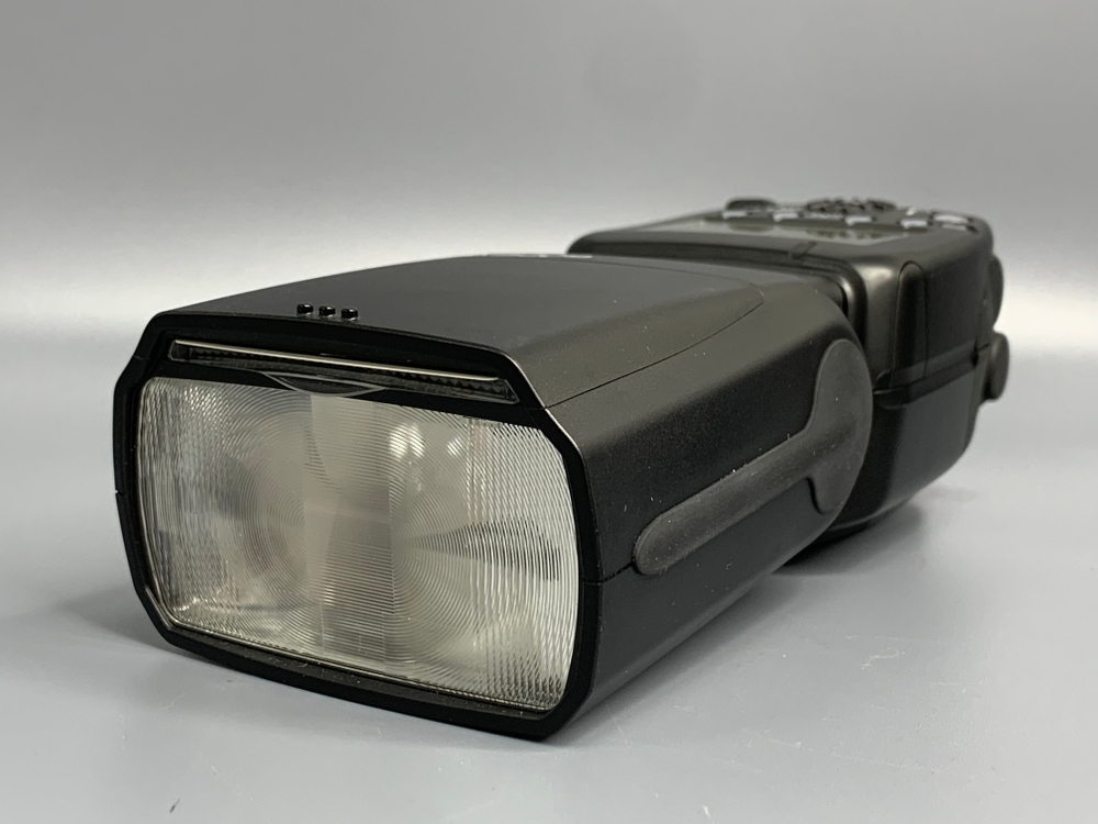 Canon Speedlite 600EX