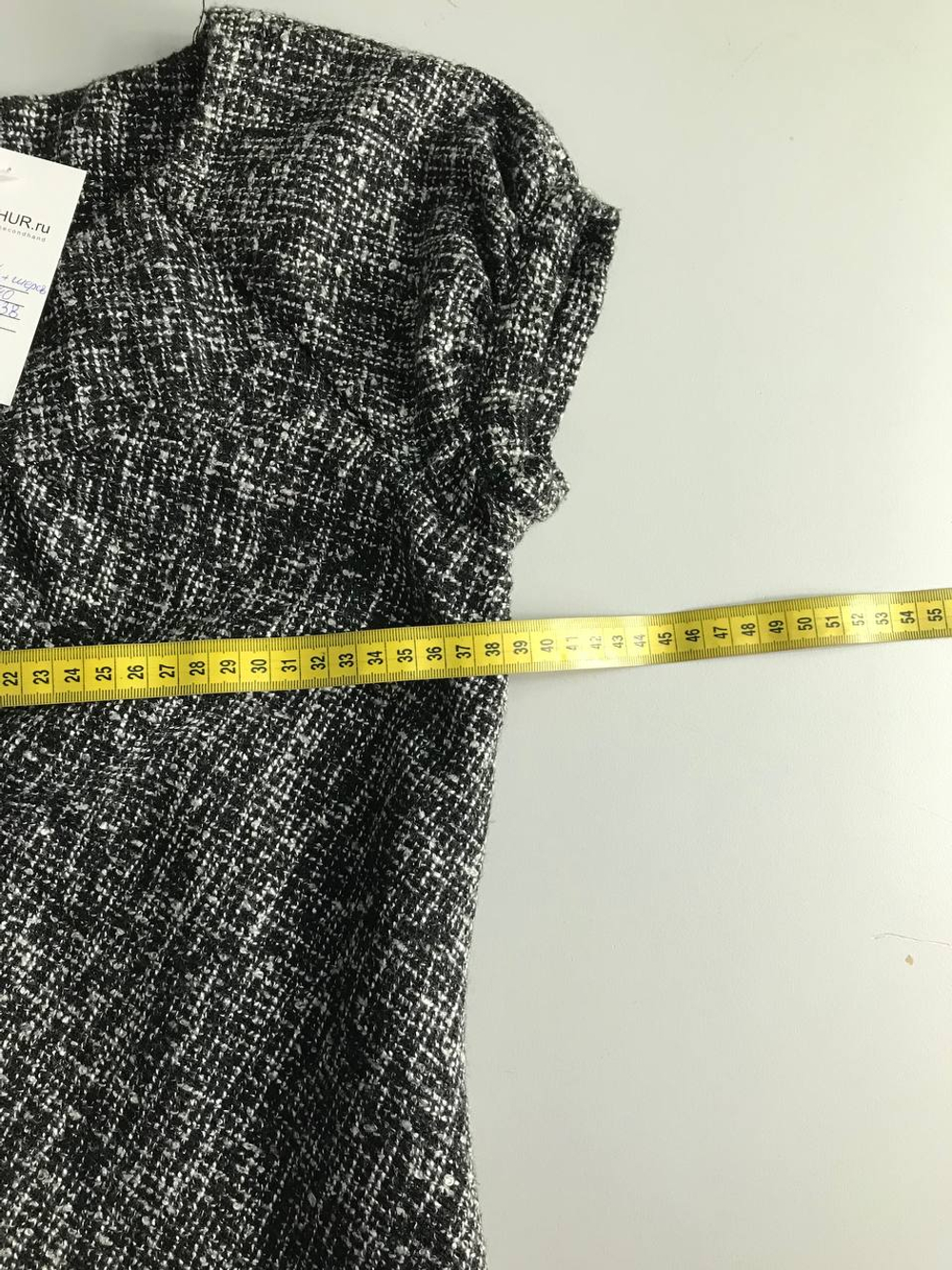 Платье для делового стиля, визуально на 40 размер