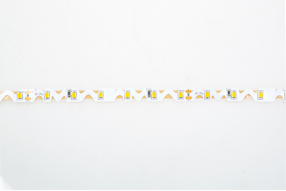 Светодиодная лента, тепло-белая,  60 д/м 3000K,  12W/m,  1080 Lm/m, IP20,  CRI&gt;95
