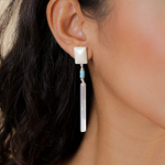 Серьги Nature Bijoux, Milos, с костью, окрашенным говлитом и перламутром, NB26.1-12-90642 (белый)