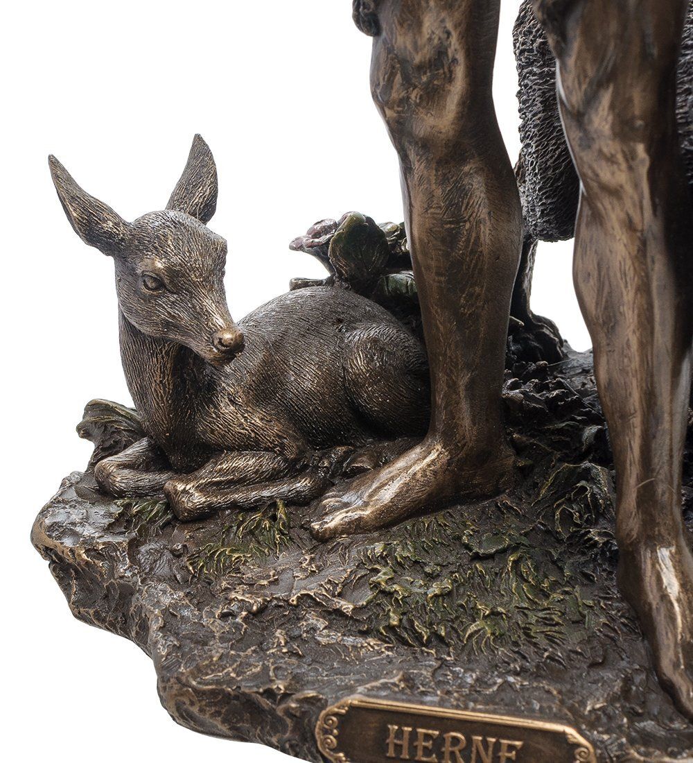 Veronese WS-575 Статуэтка «Херн-охотник»