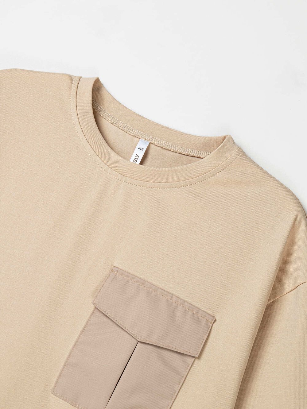 Футболка оверсайз "Крем-брюле" с карманом 7+