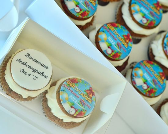 Капкейки на выпускной в начальную школу