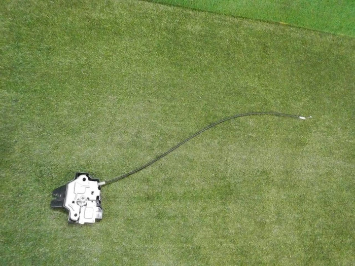 Замок багажника Toyota Camry xv70 (2017-н.в.)