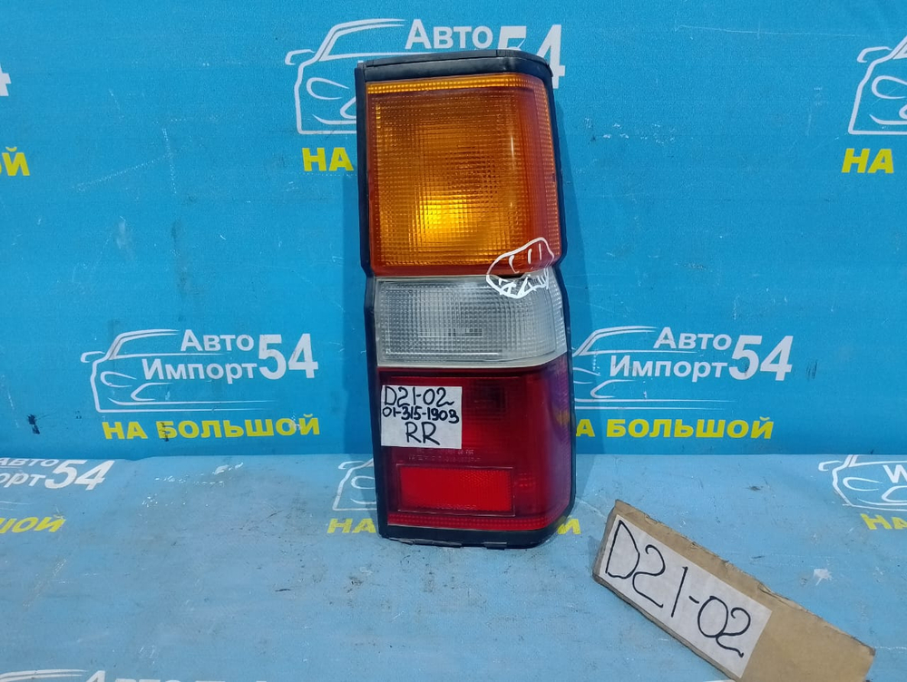 Стоп правый NISSAN TERRANO 1992