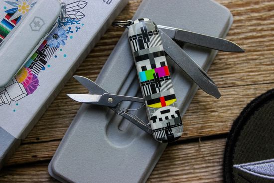 Victorinox 0.6223.L2104 Retro TV