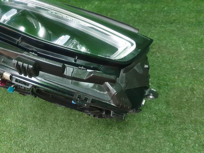 Фара правая Mercedes S W223 (2020-н.в.) Digital Light