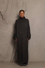 Платье-водолазка миди