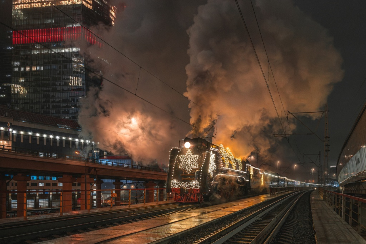 Новогодний экспресс Деда Мороза