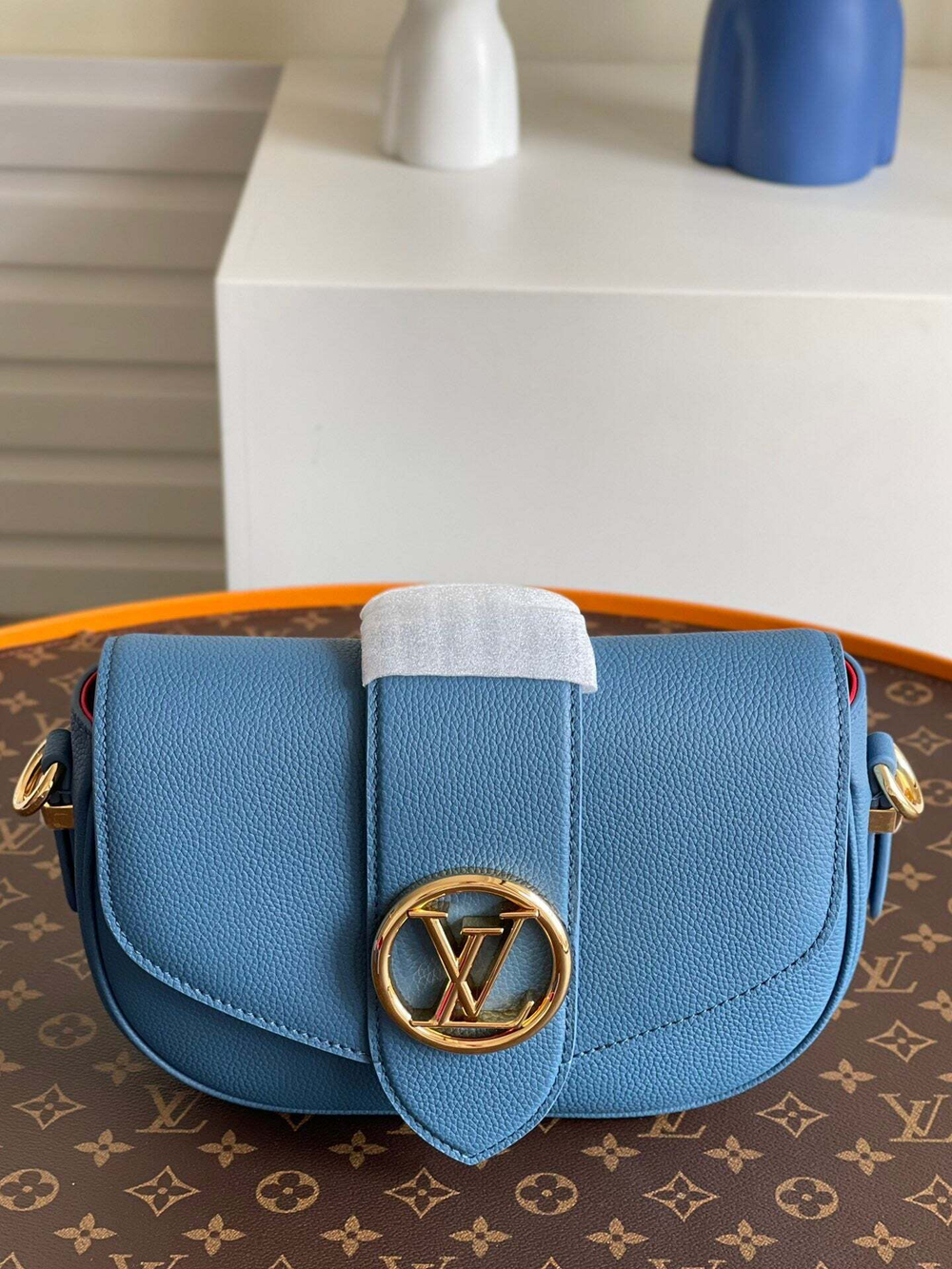 Louis Vuitton Pont 9 Soft MM