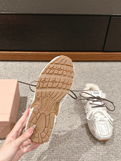 Miu Miu x New Balance 530 Sneaker