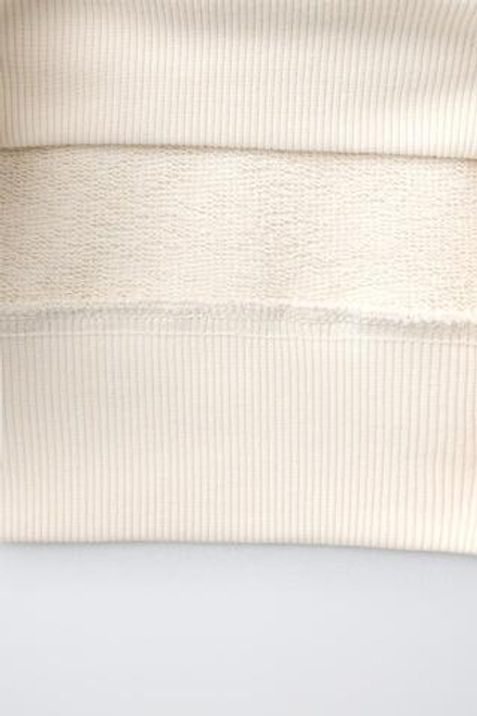 ZARA ТОЛСТОВКА С ТЕКСТОВЫМ ПРИНТОМ, ЦВЕТ ЛЬДА