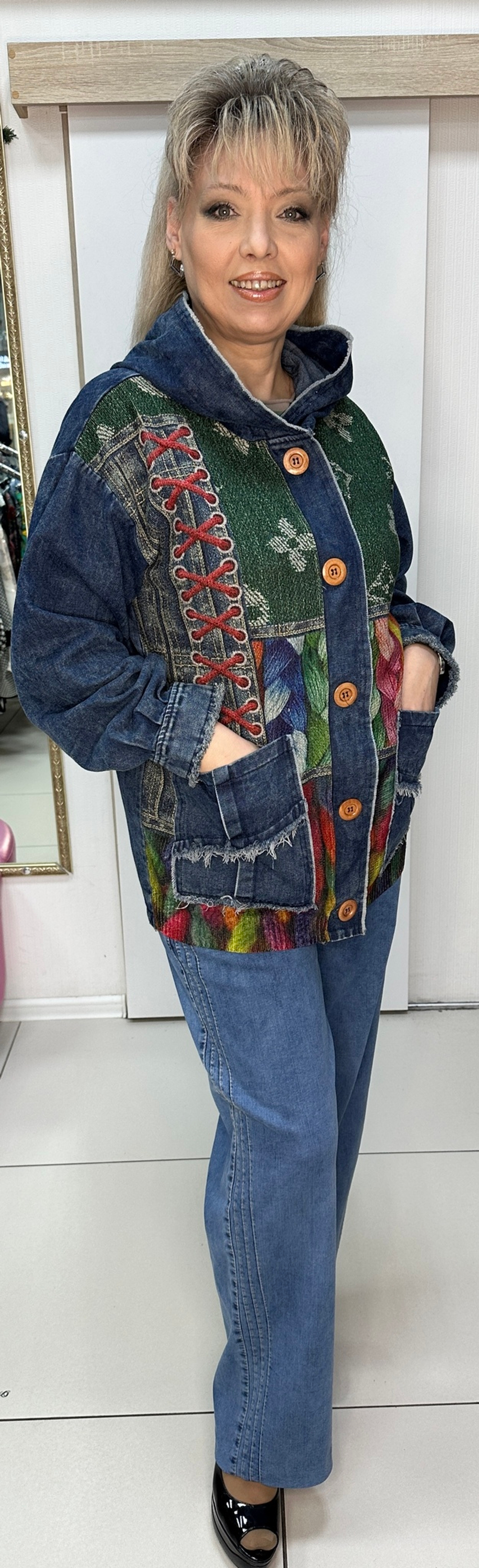 Джинсовый комбинированный жакет-ветровка