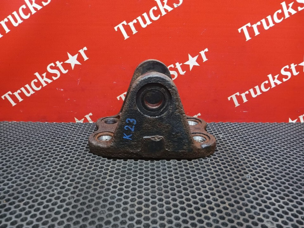 Кронштейн рессоры передней 2018г