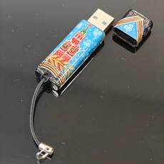 Флешка USB в футляре с ручной росписью Палех "Кремль. Звезда"