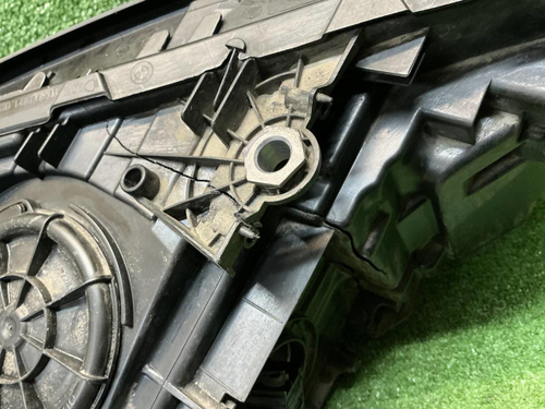 Битая Фара левая BMW 5er G30 (17-20) Adaptive LED