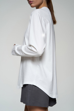 Лонгслив с вырезом под палец