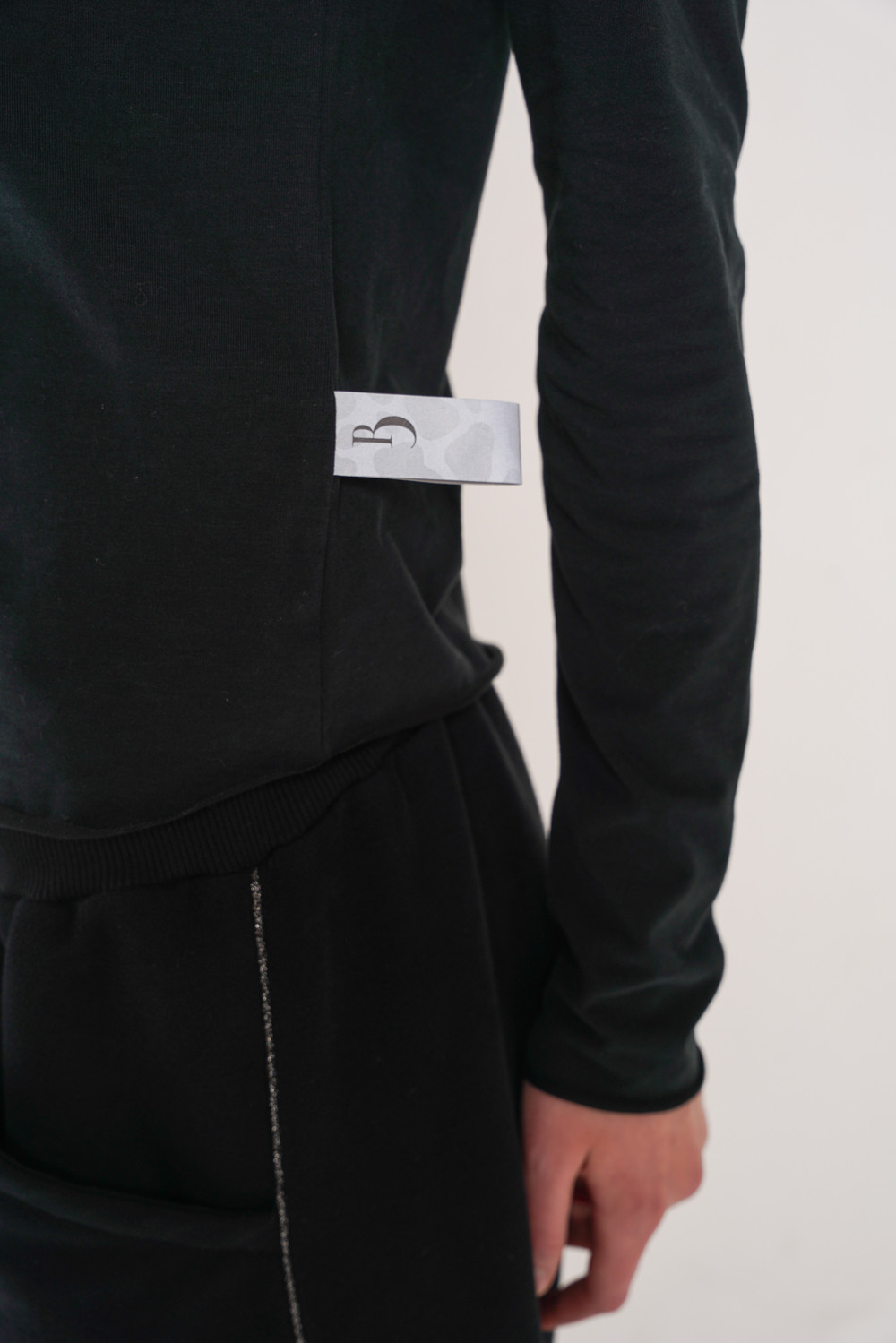 Лонгслив Базовый Черный