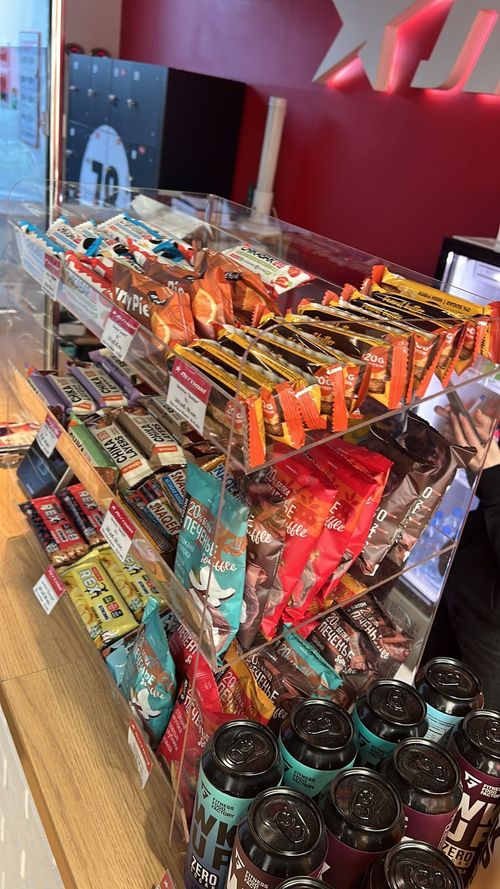 Витрина 3х ярусная для батончиков