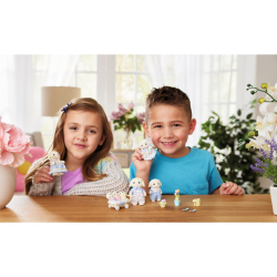 Sylvanian Families - Семья цветочных кроликов 5735 / артикул   5735  / GTIN 5054131057353