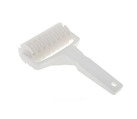 Резак для теста пластик (сетка), ширина 12 см