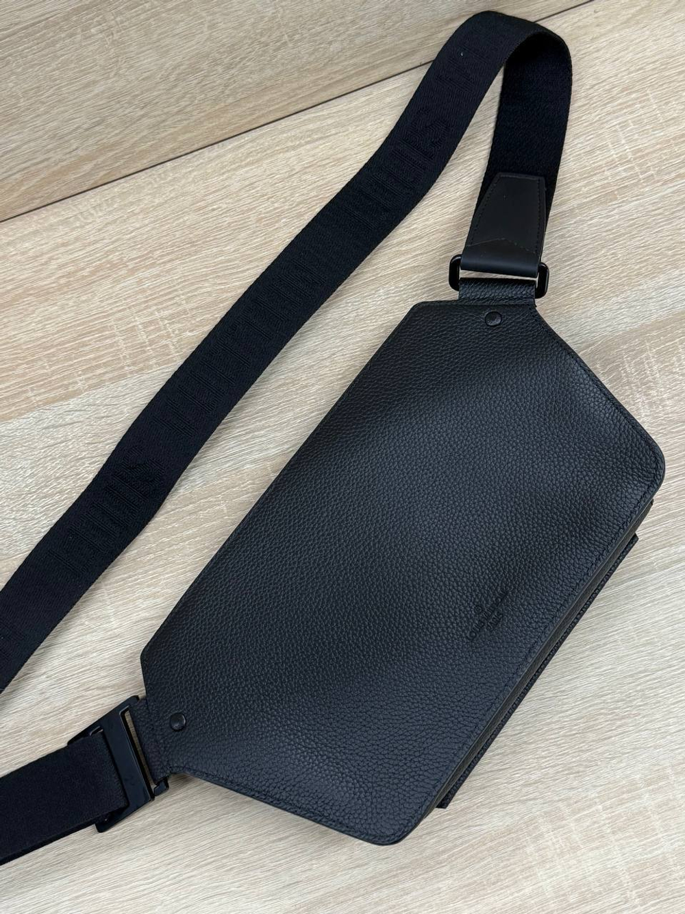 Сумка поясная Louis Vuitton