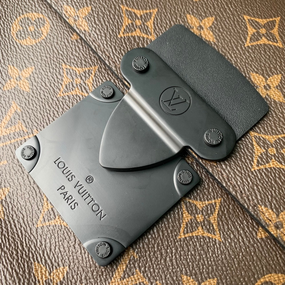 Louis Vuitton S Lock A4 Pouch