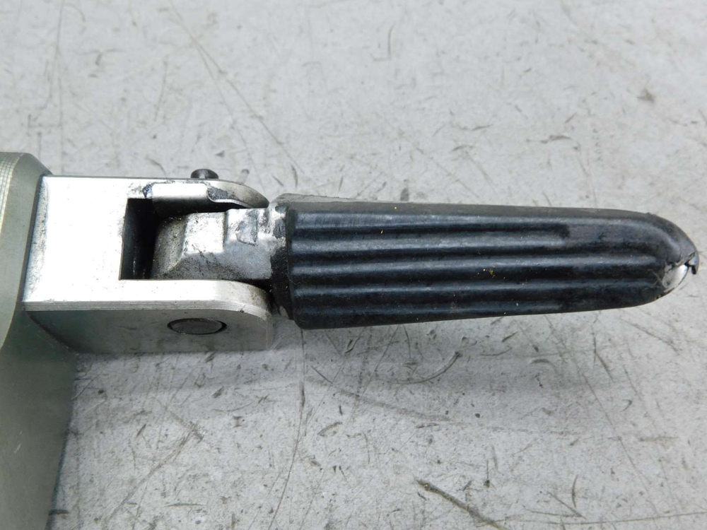 Подножка пассажирская левая Yoshimura бу 030283