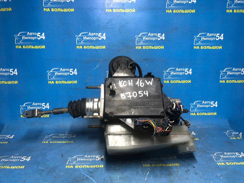 Главный тормозной цилиндр TOYOTA GRAND HIACE 1999–2002