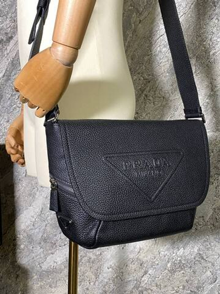 Сумка-мессенджер Prada