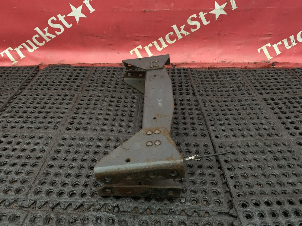 Траверса рамы поперечная