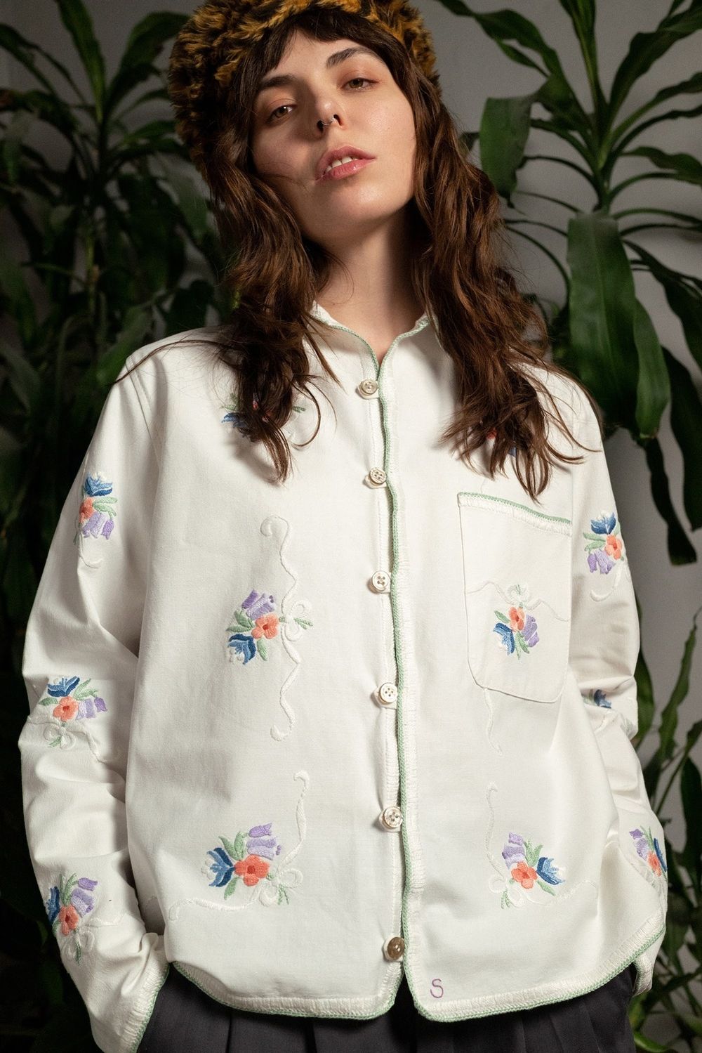 Рубашка Soeurs со Светло-Зеленым Краем / Light Green Hem Long Sleeve белая