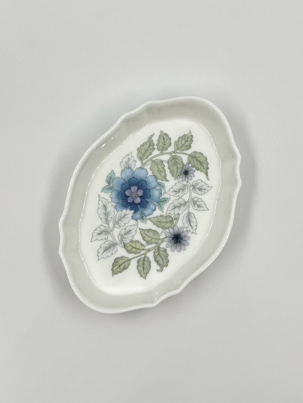Фигурная тарелочка/мелочница Wedgwood, Clementine