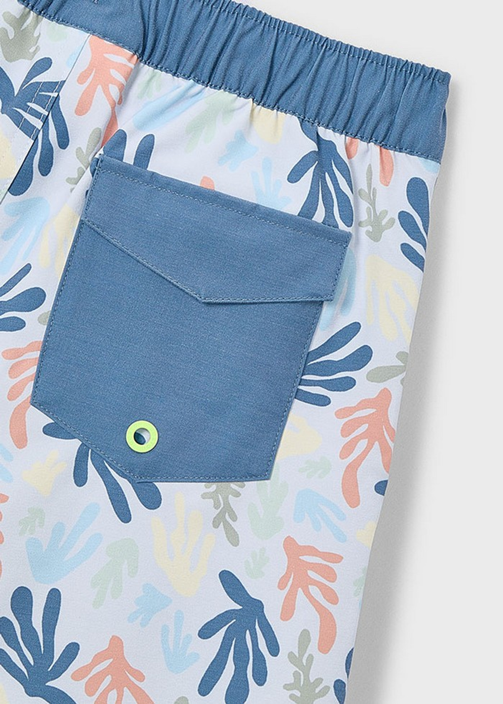 купальные шорты