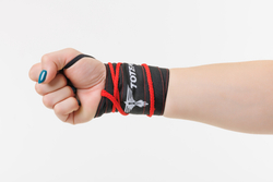 Кистевые бинты Totemic Clo неэластичные шнурковые, 8*56см, красные