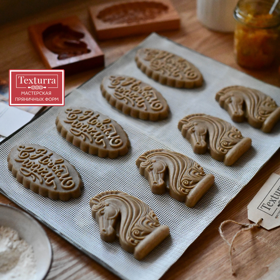 Пряничная форма Ход конём