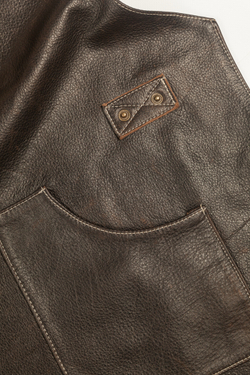Мужской брутальный кожаный фартук с одним нижним карманом BrewerLab BL17111 "БАЗОВЫЙ"